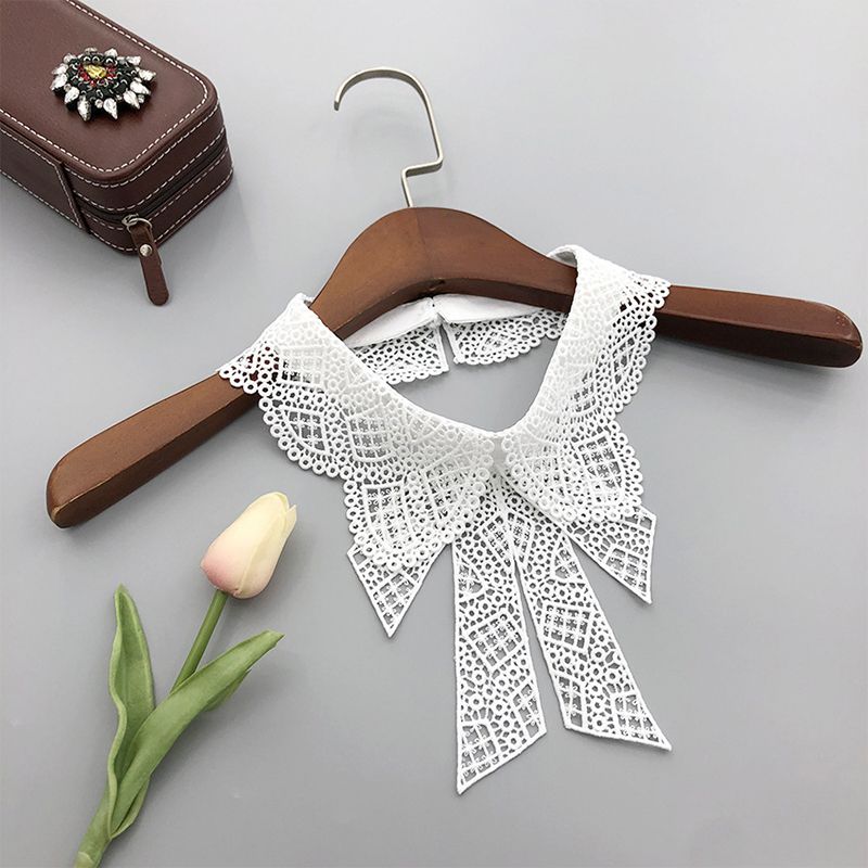 Fashion Embroidered Fake Collar