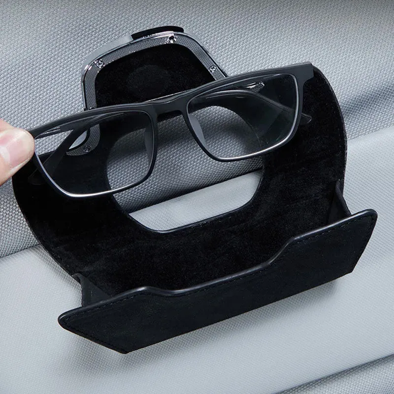 Multifunktionaler Auto-Brillenhalter aus hochwertigem Leder/Multifunctional car glasses holder made of high-quality leather