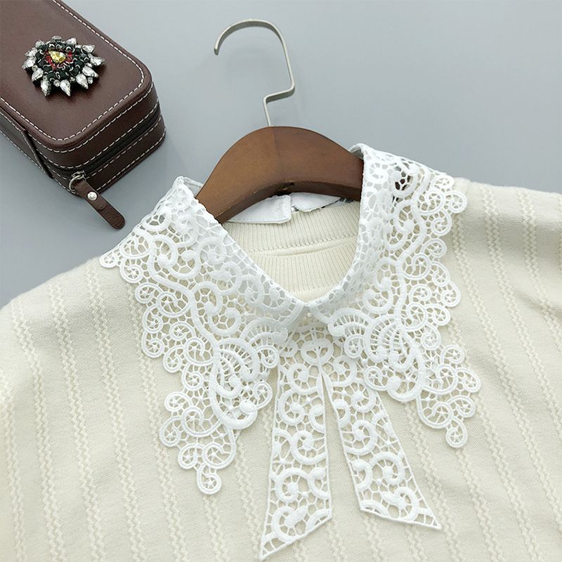 Fashion Embroidered Fake Collar