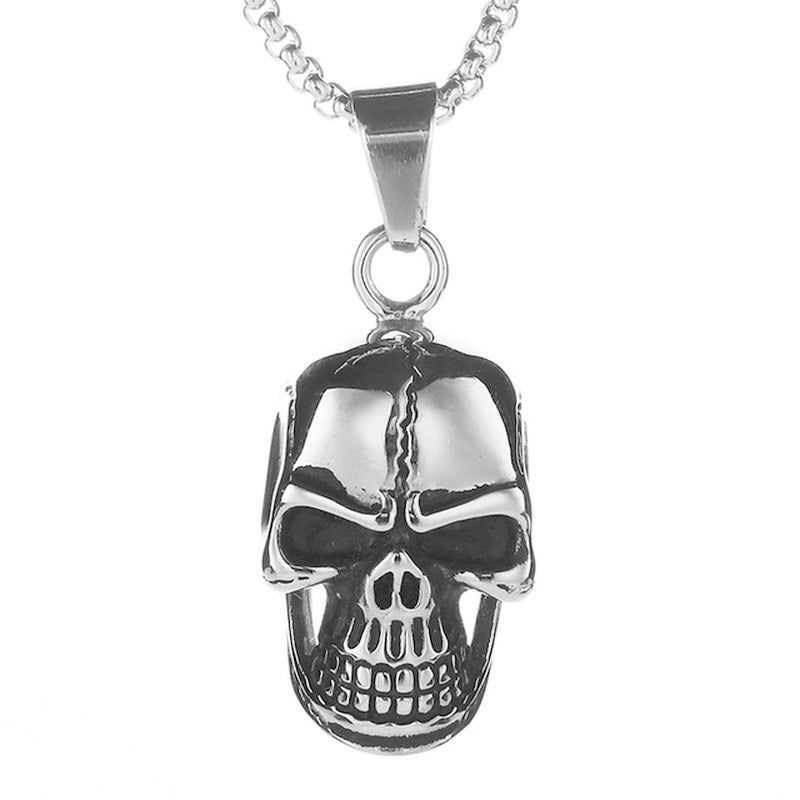 Folbom- Oversized Skull Necklace