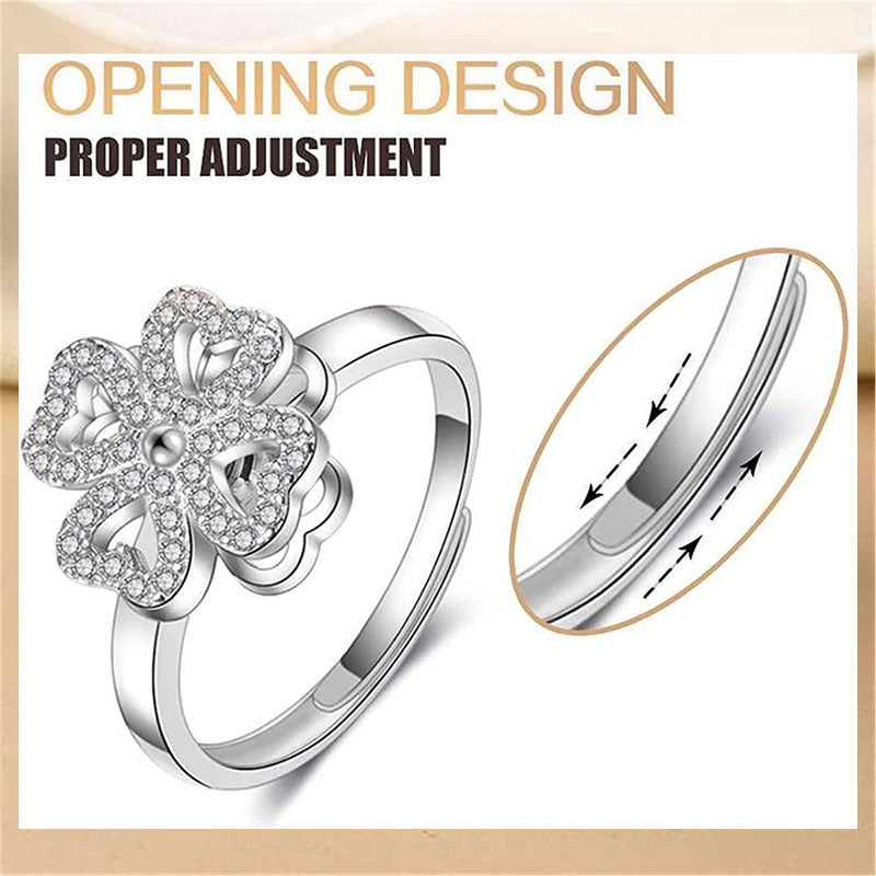 Rotating Clover Ring