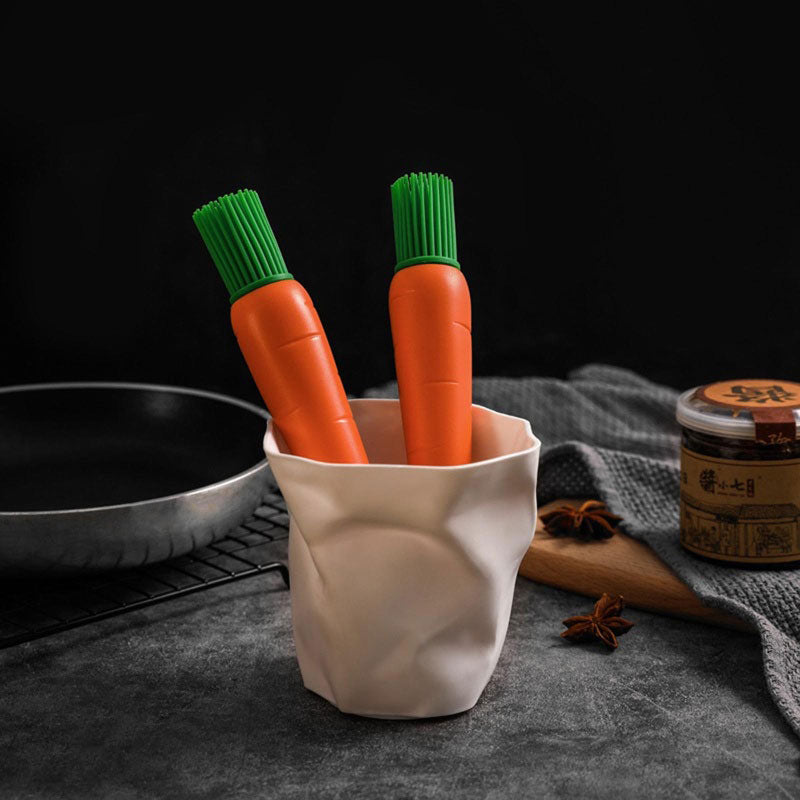 Cute Carrot Silicone Oil Brush