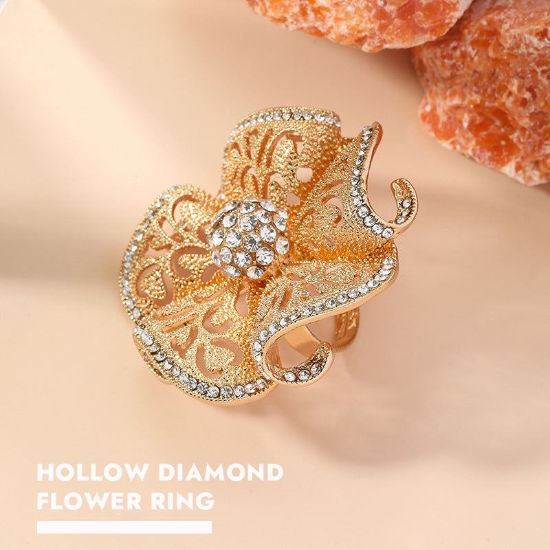 Vintage Hollow Diamond Flower Ring